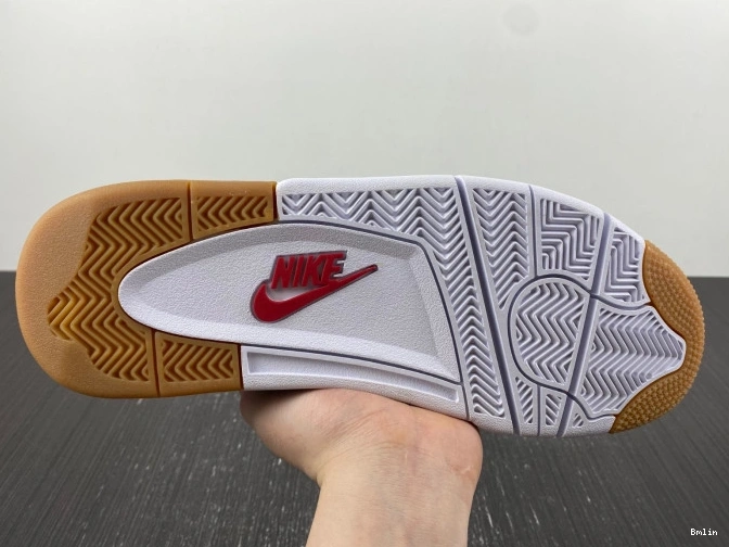 Boostmaster lin DR5415-120 Retro Jordan 4 SB 0701